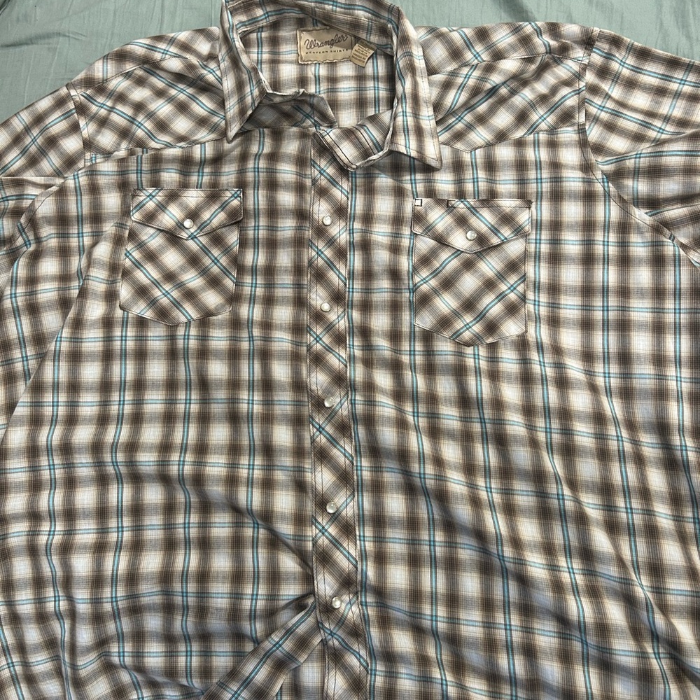 Wrangler Men's Long Sleeve Plaid Western Shirt - Brown and Blue with Pearl Snaps